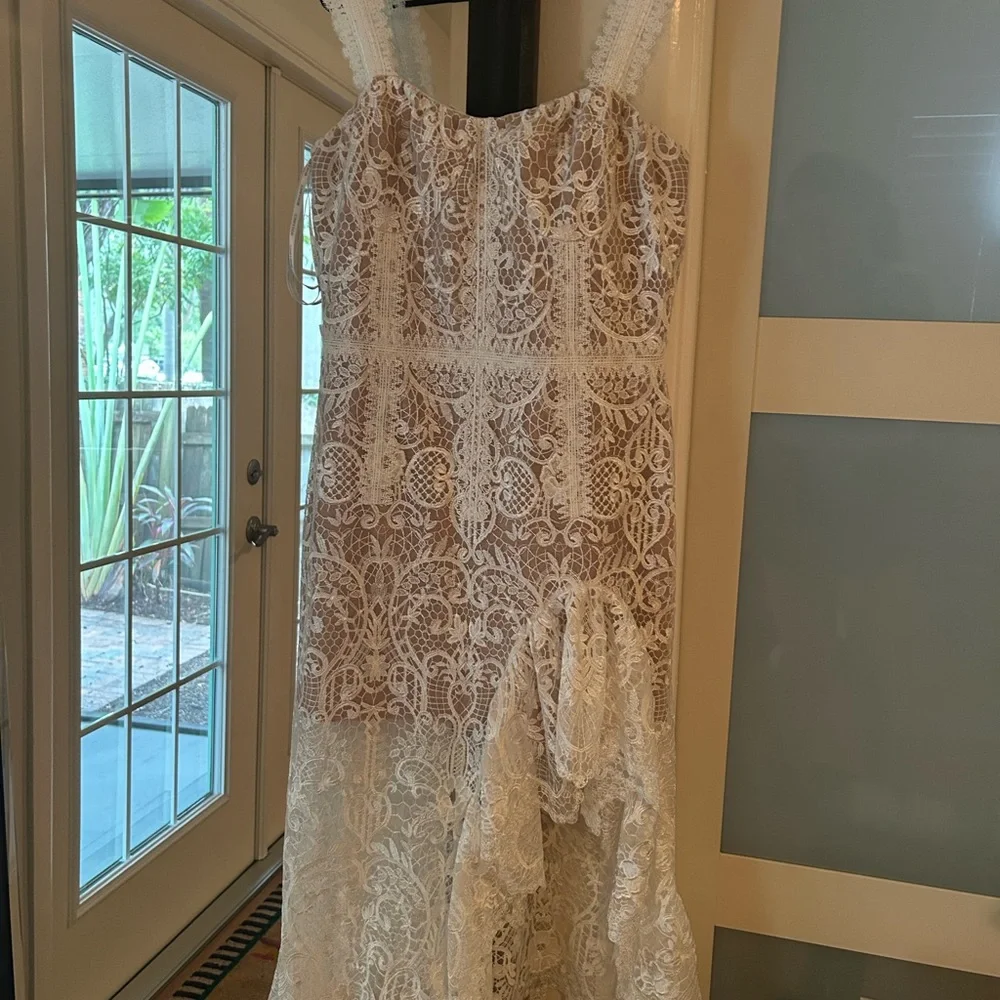 Bronx and Banco Tiffany Blanc White Lace Dress - Picture 2 of 7